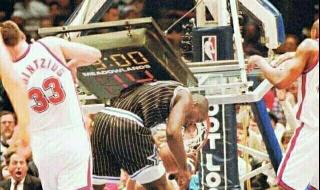 奥尼尔扣碎篮板集锦 奥尼尔扣碎篮板集锦